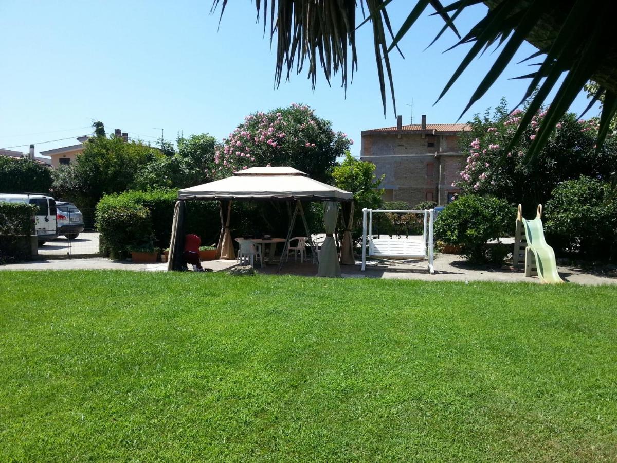 Garden Basement - Seminterrato Max 4 Ospiti - Fiumicino Vicino Aeroporto E Fiera Διαμέρισμα Εξωτερικό φωτογραφία
