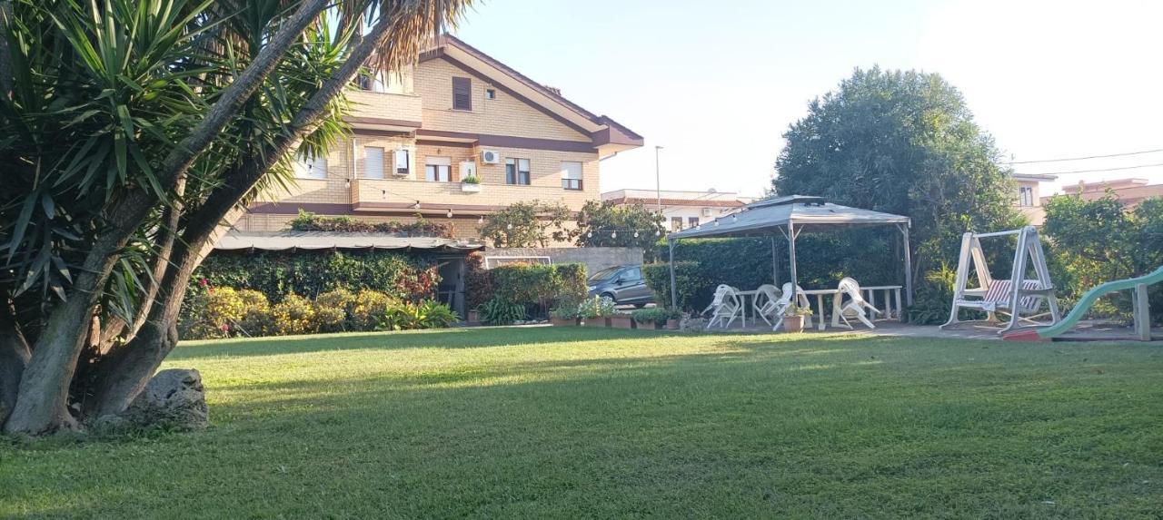 Garden Basement - Seminterrato Max 4 Ospiti - Fiumicino Vicino Aeroporto E Fiera Διαμέρισμα Εξωτερικό φωτογραφία