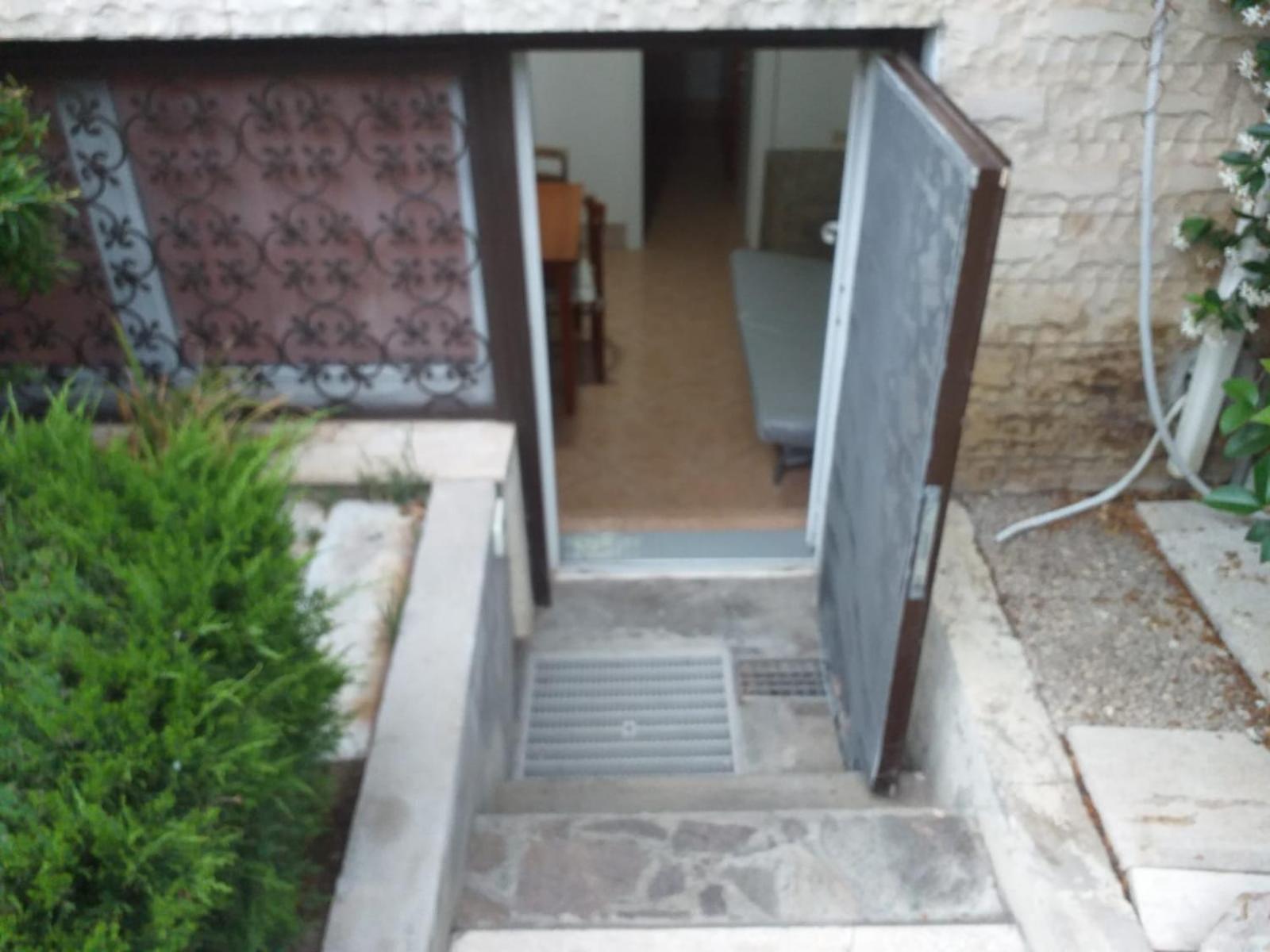 Garden Basement - Seminterrato Max 4 Ospiti - Fiumicino Vicino Aeroporto E Fiera Διαμέρισμα Εξωτερικό φωτογραφία