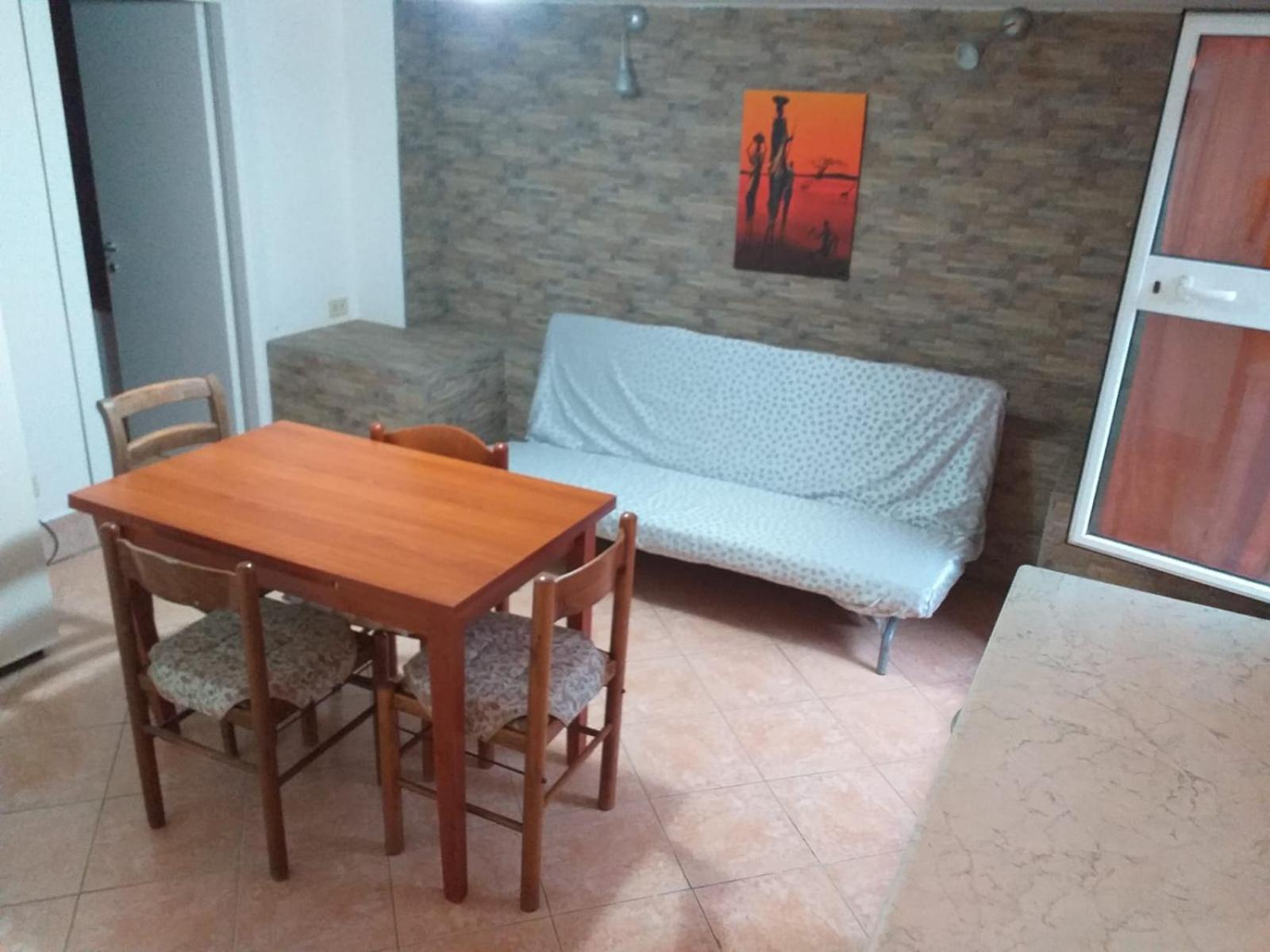 Garden Basement - Seminterrato Max 4 Ospiti - Fiumicino Vicino Aeroporto E Fiera Διαμέρισμα Εξωτερικό φωτογραφία